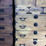 シミ汚れや虫食いのある着物の買取って可能なの？